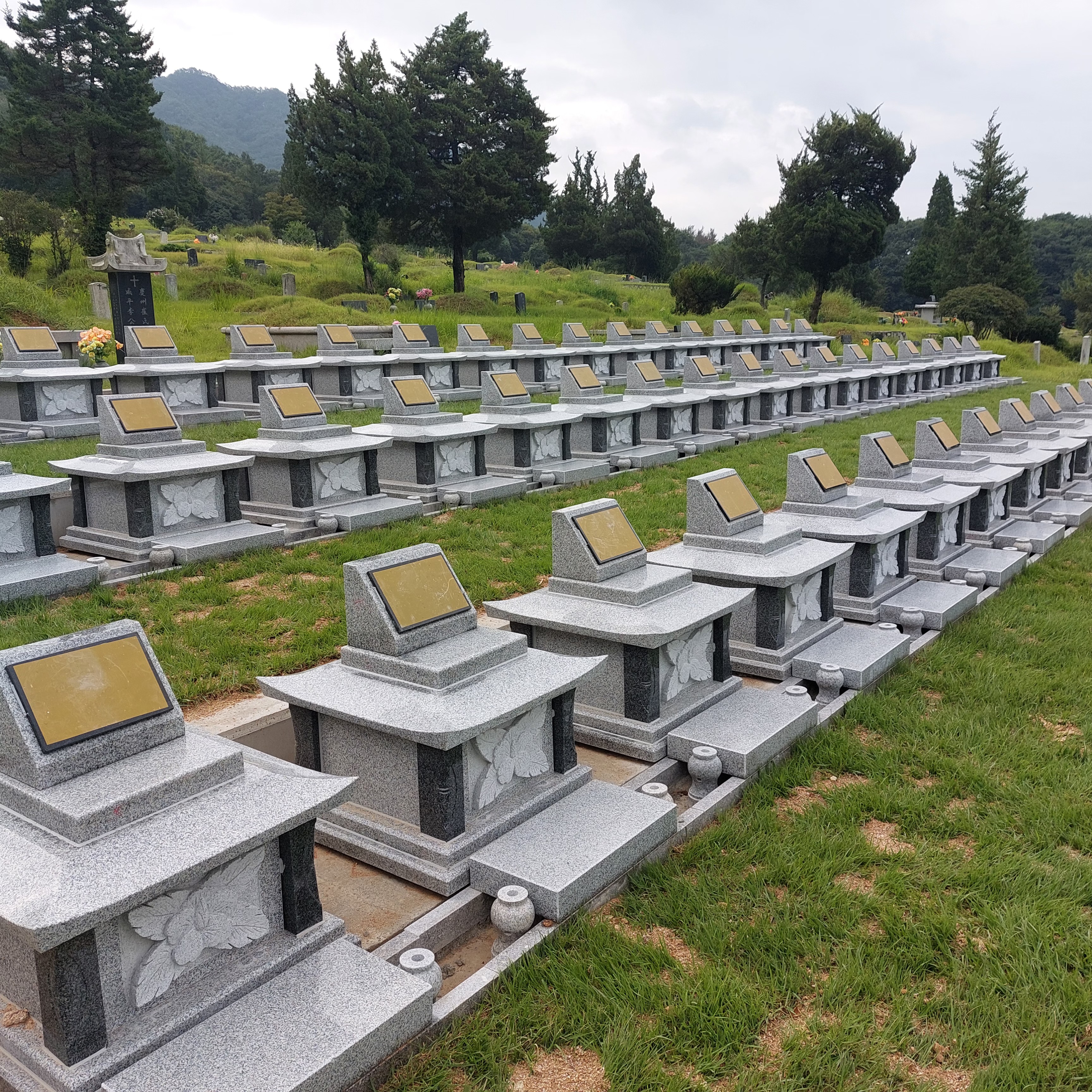 맑은 공기와 친근한 산세의 ‘자하연 포천‘
